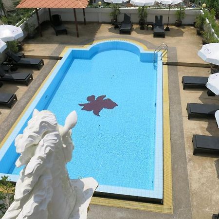 Orchid Kathu Heights Service Apartments Экстерьер фото