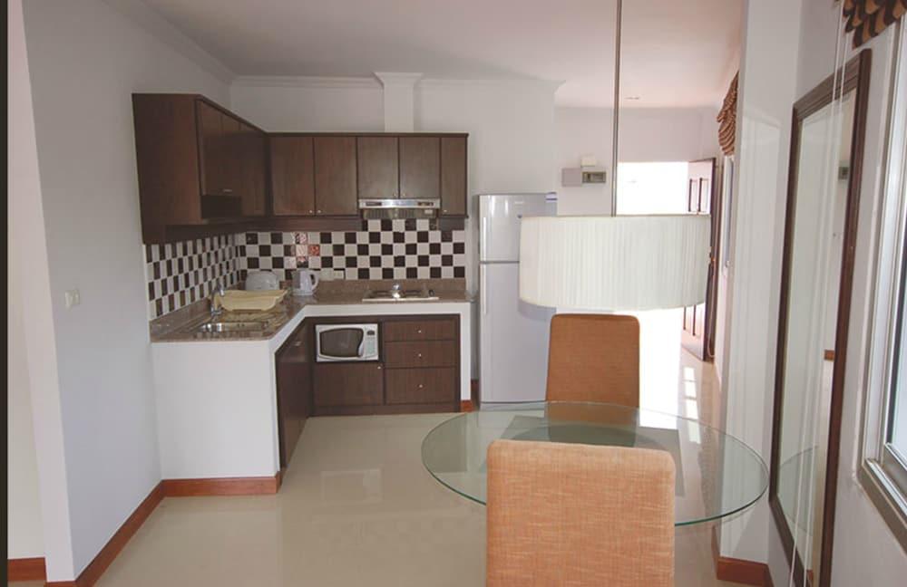 Orchid Kathu Heights Service Apartments Экстерьер фото